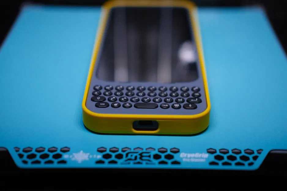 Ốp CASE cho Clicks Keyboard Case (iPhone 15 Pro Max) - Image 2