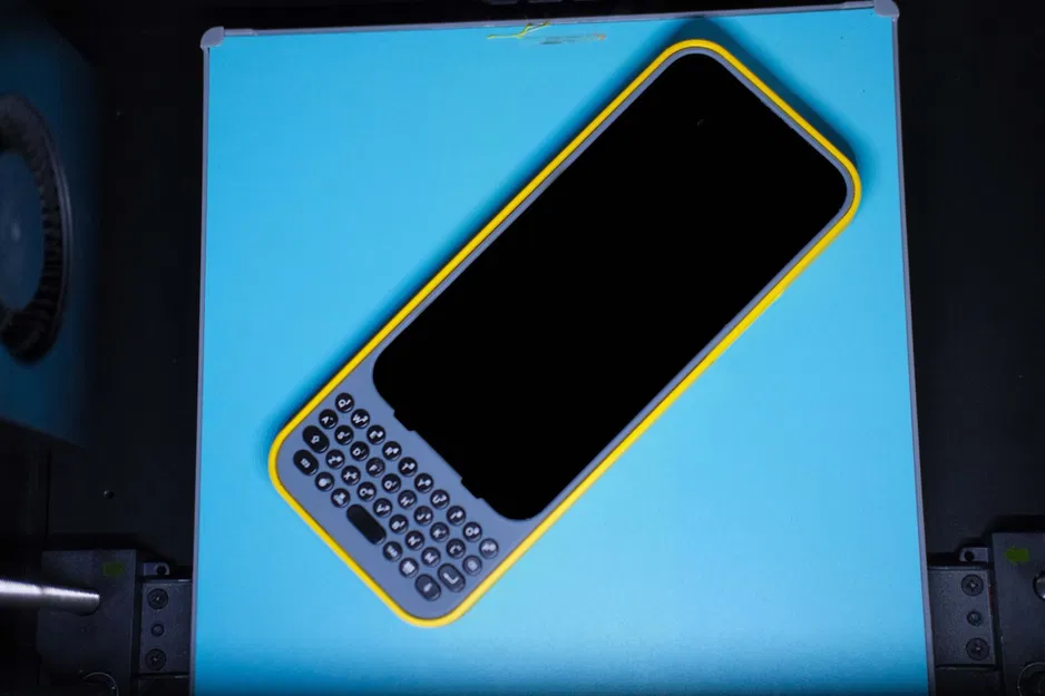 Ốp CASE cho Clicks Keyboard Case (iPhone 15 Pro Max) - Image 3