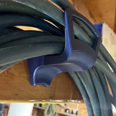 Giá treo vòi tưới vườn - gắn rafter 2x6