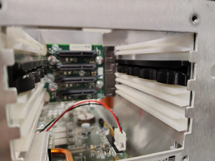 SEL-3355 - Universal SSD Tray Guides (Thanh dẫn khay SSD đa dụng) - Image 2