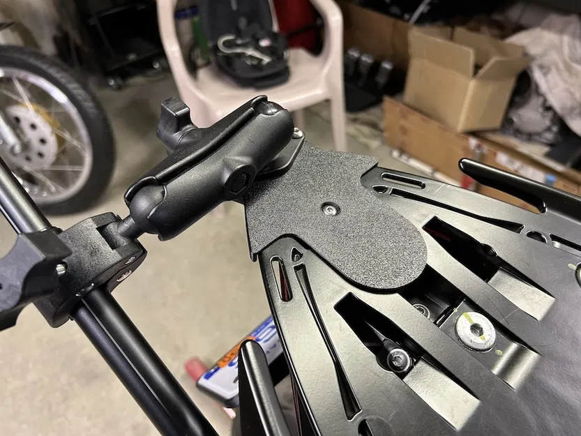 Ngàm gắn camera Insta360 cho Aprilia RS457 - Image 3