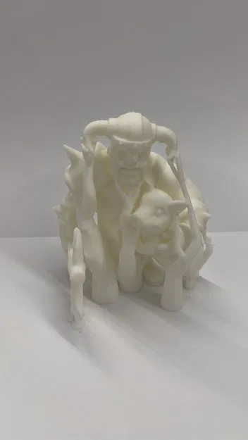 Clash of Clans: Barbarian King cầm rìu (ôm heo) - Image 2