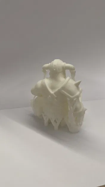 Clash of Clans: Barbarian King cầm rìu (ôm heo) - Image 4