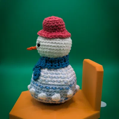 “Ami-Perch” – Kệ treo trưng amigurumi không hư tường [Version 2]