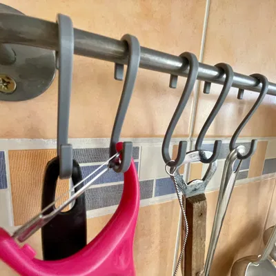 Móc Chữ S Đơn Giản Cho Nhà Bếp