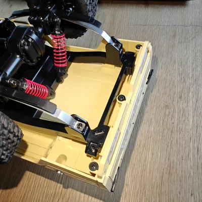 MN82 Tow Hitch Scale 1:12