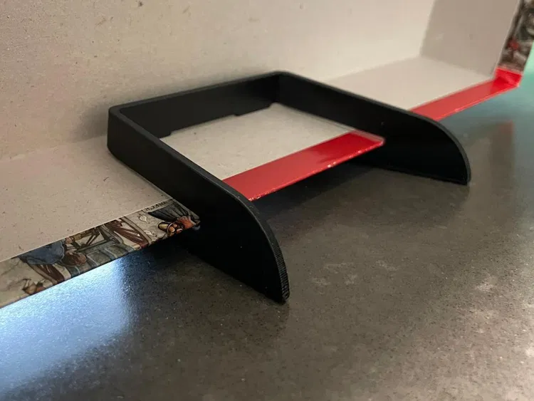 Giá đỡ/kẹp nắp hộp puzzle (clamp) – Jigsaw lid holder/stand - Image 1