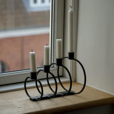 Chân nến Aevn thanh mảnh