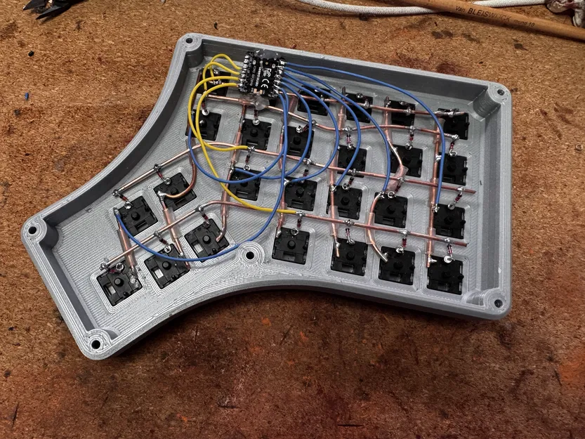 Arc Surfer - Bàn phím cơ cho Arc Raiders - Image 2