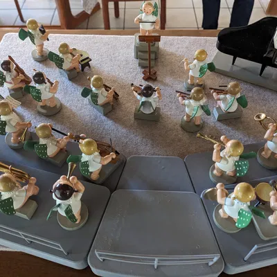 Bệ trưng bày Giáng Sinh “Angel Pedestal Christmas”