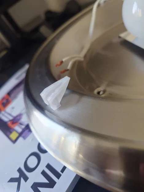 Kẹp thay thế cho đèn trần (Clip for ceiling lamp) - Image 2