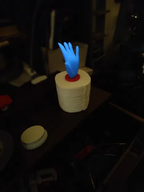 Ornament cuộn giấy vệ sinh phát sáng - Image 1