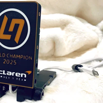 Kệ MagSafe Nhà Vô Địch Thế Giới F1 2025