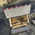 The Nut Hut – Máng ăn cho sóc (Squirrel Feeder) - Thumbnail 7