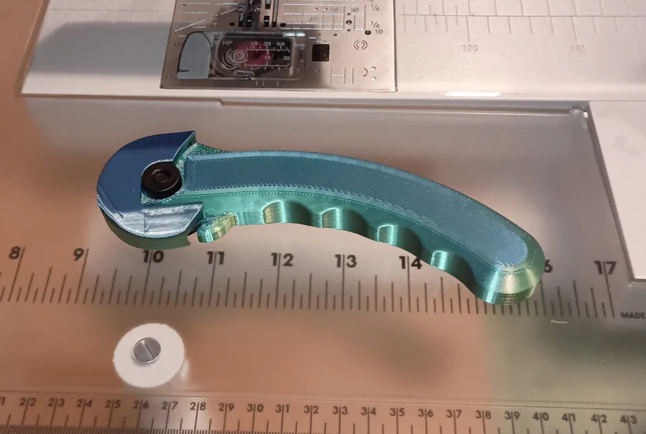 Tay cầm dao cắt xoay 45mm kèm nắp che lưỡi gắn nam châm - Image 1