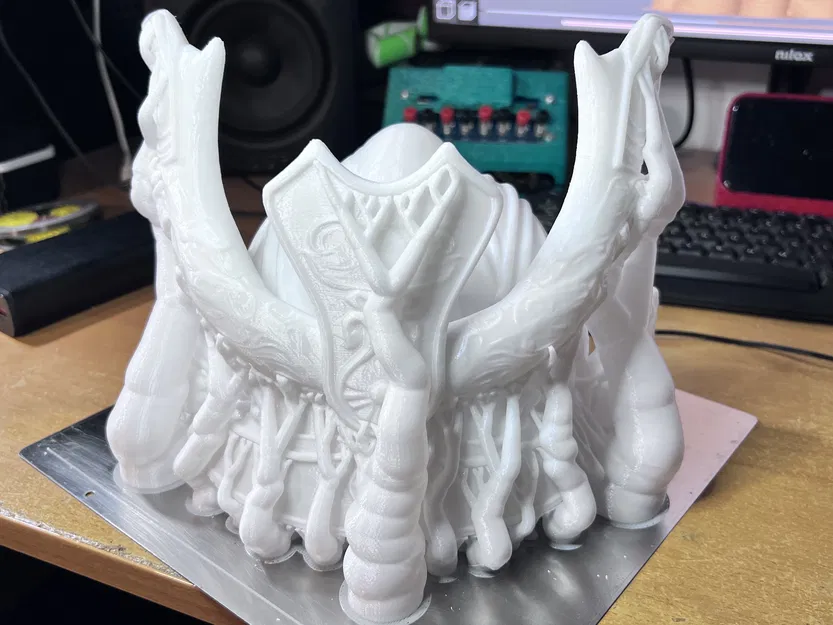 Mặt nạ Oni Chiến Binh Có Cánh – Máscara Demoníaca Alada (Original) - Image 3