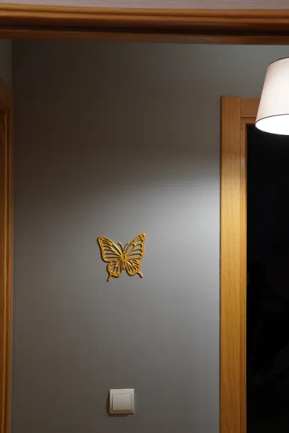 Trang trí tường Bươm bướm Vàng (The Golden Butterfly Wall Decor) - Image 4