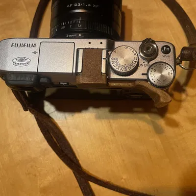 Thumb grip cho Fujifilm X-E2 (gắn hot shoe)