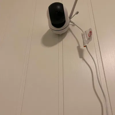 Giá treo camera Twistshake