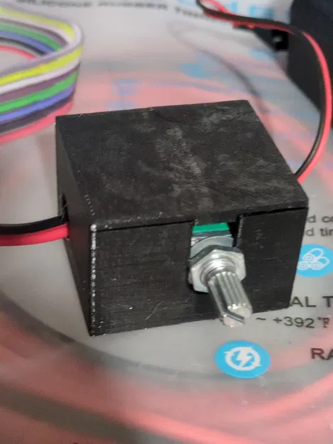 Thiết kế lại nắp lệch tâm cho hộp điều khiển tốc độ motor DC PWM phổ biến - Image 1