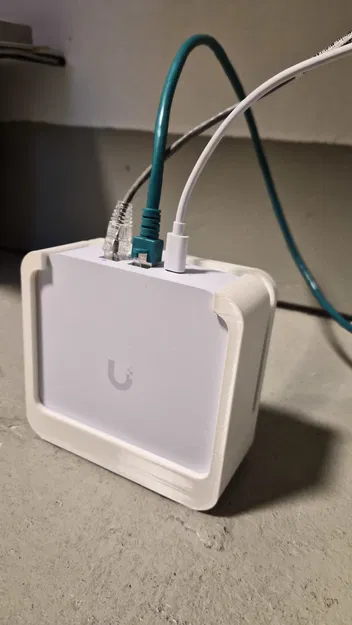 Holder Unifi Express 7 Multiconnect - Image 1