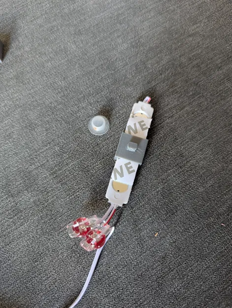 Giá/kẹp gắn LED cho thú bơm hơi trang trí sân (yard inflatable) - Image 1