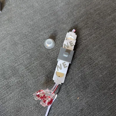 Giá/kẹp gắn LED cho thú bơm hơi trang trí sân (yard inflatable)