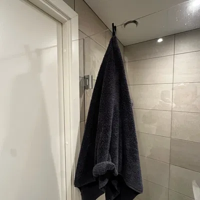 Móc Treo Cửa Kính Phòng Tắm Hiện Đại – Kính 8mm