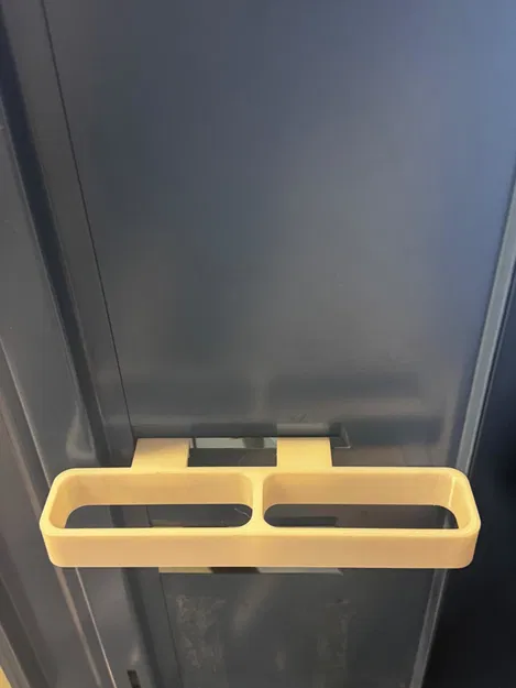 Giá treo dép đi tắm cho cửa tủ locker (Spind) - Image 1