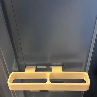 Giá treo dép đi tắm cho cửa tủ locker (Spind)