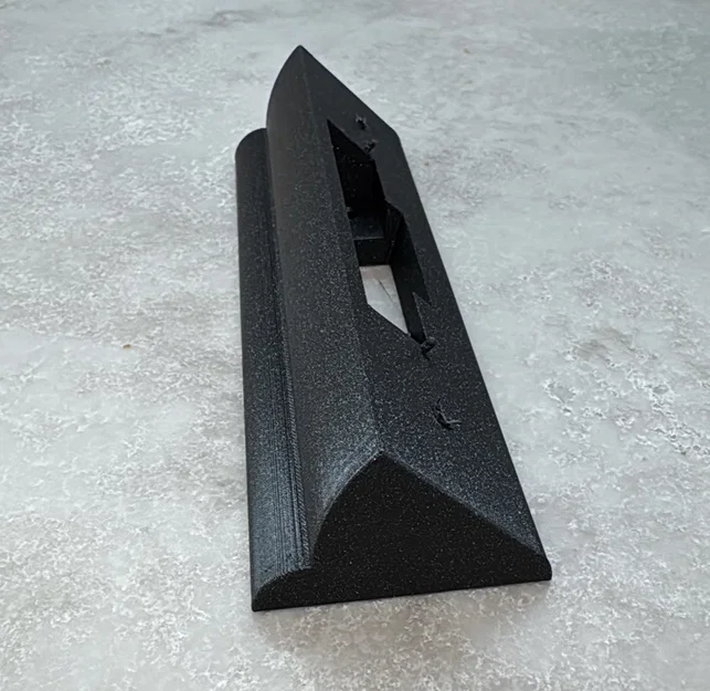 Nêm 45° cho chuông cửa Ubiquiti G6 Entry (45 Degree Wedge) - Image 1
