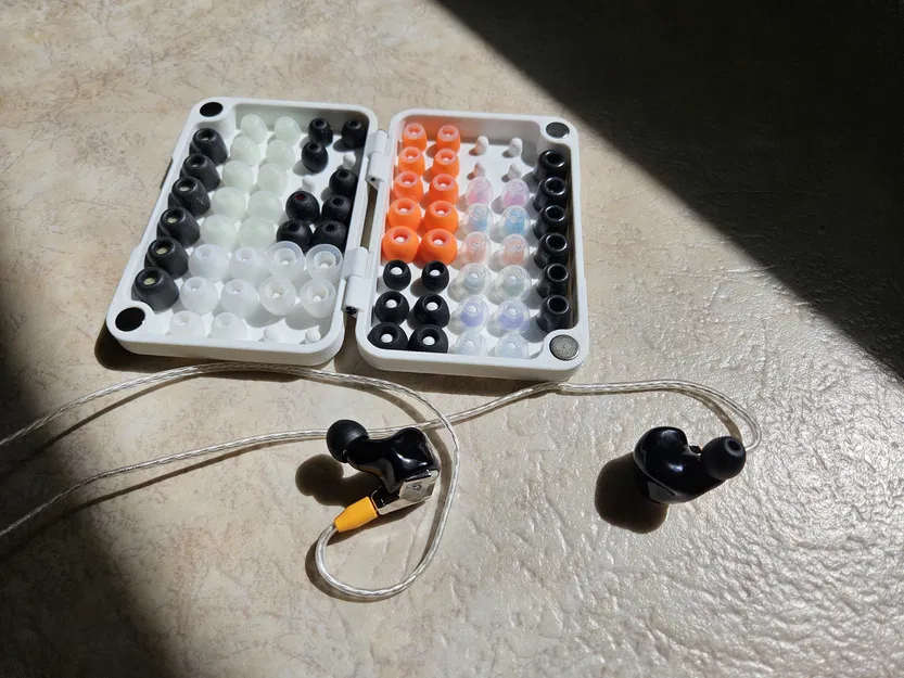 Hộp đựng IEM Tip Case nam châm siêu gọn - Image 1