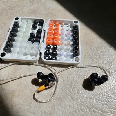 Hộp đựng IEM Tip Case nam châm siêu gọn