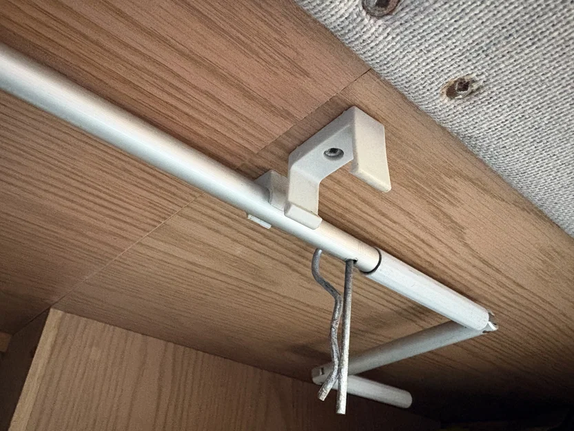 Kẹp gắn center rafter cho bạt Fiamma F45s (mounting clip) - Image 2
