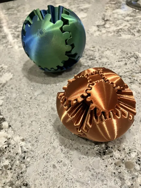 Gear Ball xoay tự do, bo cạnh mượt, an toàn cho bé - Image 2