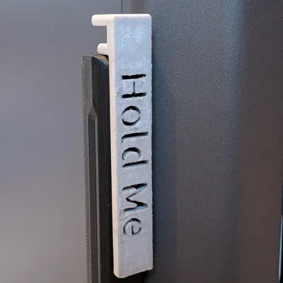 Hold Me - Chân Chống Nắp (Lid Kickstand)