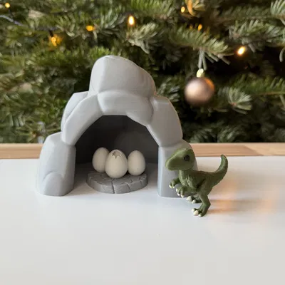 Trứng khủng long trên tảng đá