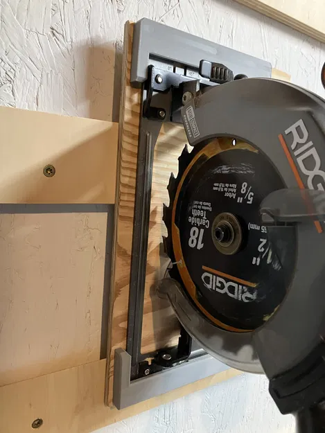 Giá treo/Holder treo tường cho Ridgid Circular Saw R8656B - Image 1