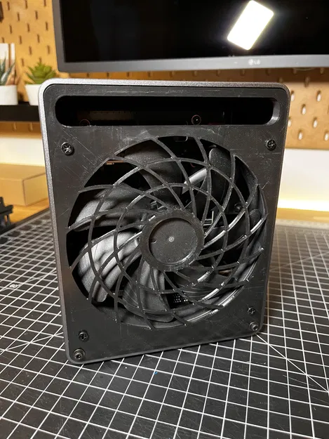 Lưng Mod cho AOOSTAR WTR Pro kèm Noctua High-Efficiency Grill (140mm) - Image 1