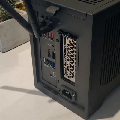 Fractal Design Terra - Nắp che bụi phía sau (Rear Dust Cover)