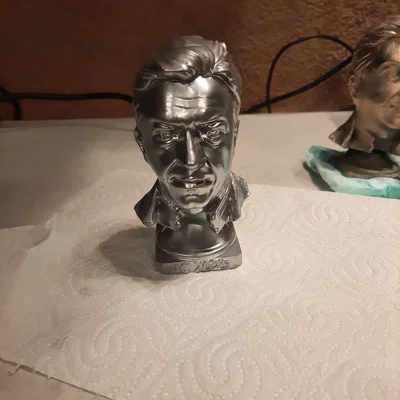 Tượng bán thân Grzegorz Żakowicz