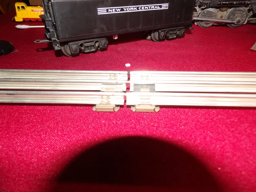 Chốt cách điện ray O-27 (o-27 track insulating pins) - Image 8