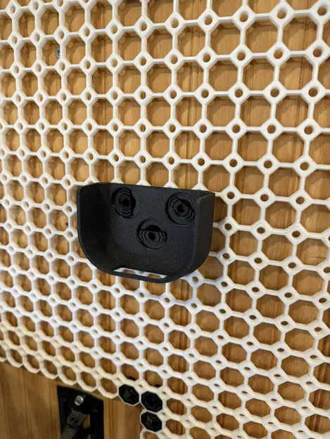 Ngàm gắn Eero 6 Plus cho Multiboard - Image 1