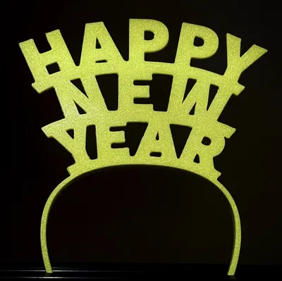 Băng đô topper “Happy New Year” cho Labubu (Spiral Vase)