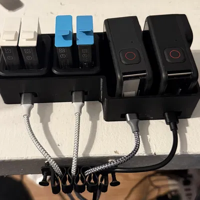 Giá đỡ sạc đôi cho GoPro và pin