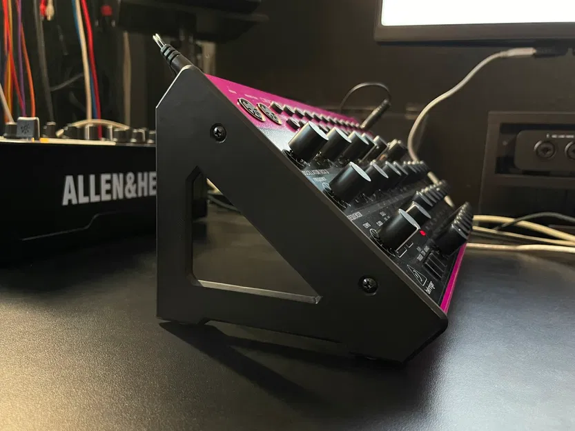 Chân đế để bàn cho BEHRINGER EDGE/SPICE/CRAVE/GRIND (bắt vít) - Image 1