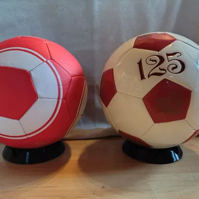 Kệ trưng bày bóng đá (Soccer ball display stand)