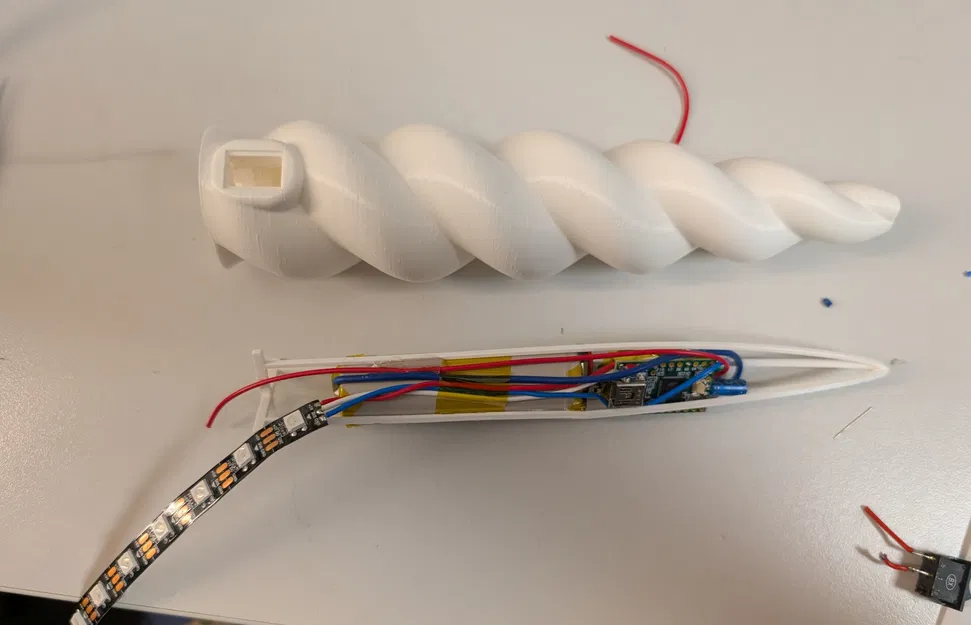 Nón gắn sừng kỳ lân LED (Neopixel) – LED Unicorn horn hat cap (Einhorn Hut) - Image 2