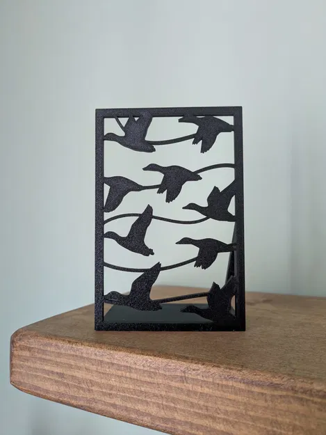 Chặn Sách Đàn Vịt Bay Tối Giản (Flying Ducks Bookend) - Image 1