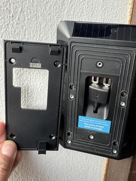 Tấm adapter gắn Ring Doorbell lên trạm sạc năng lượng mặt trời - Image 3